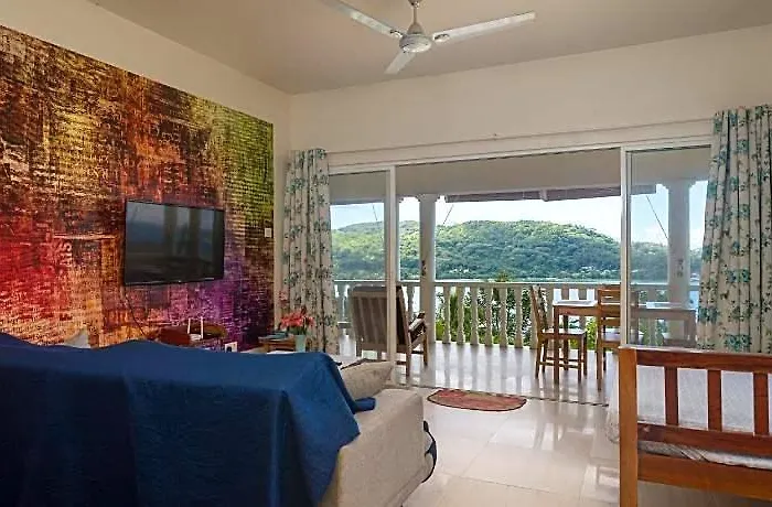 View Retreat Selfcatering 3* Anse Boileau