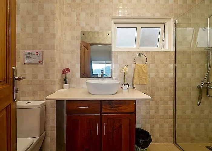 View Retreat Selfcatering Anse Boileau